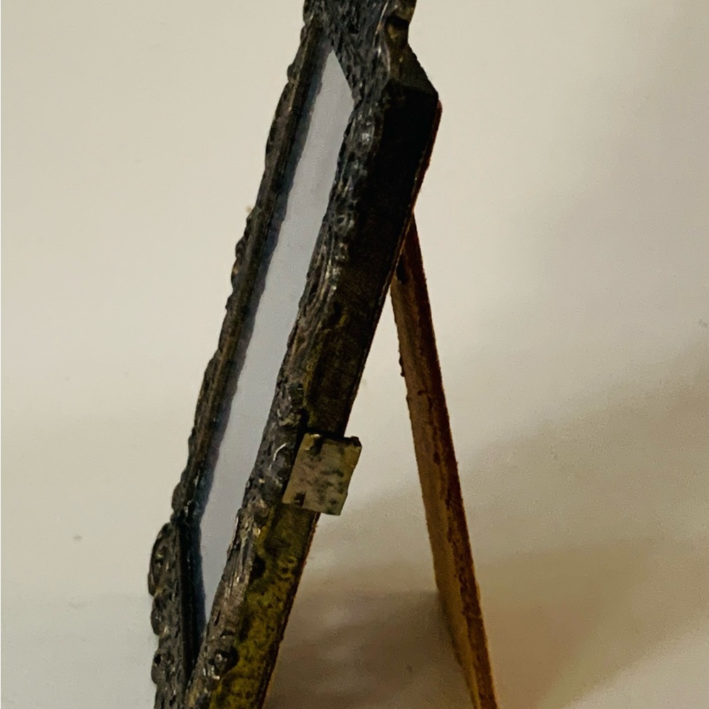 Vintage Victorian scroll Metal Picture Frame Italy 3.5/4.5 inch - Picture 8 of 12
